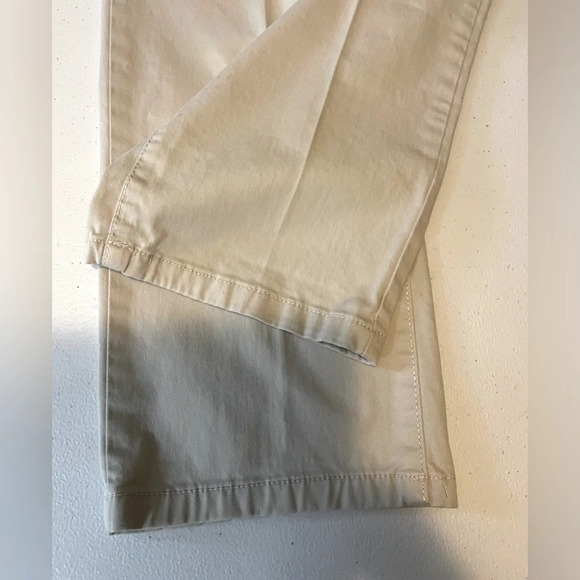 a.n.a 10 Chino cropped pants 98% cotton 2% spandex. 2 front slant pockets khaki. - Picture 8 of 9
